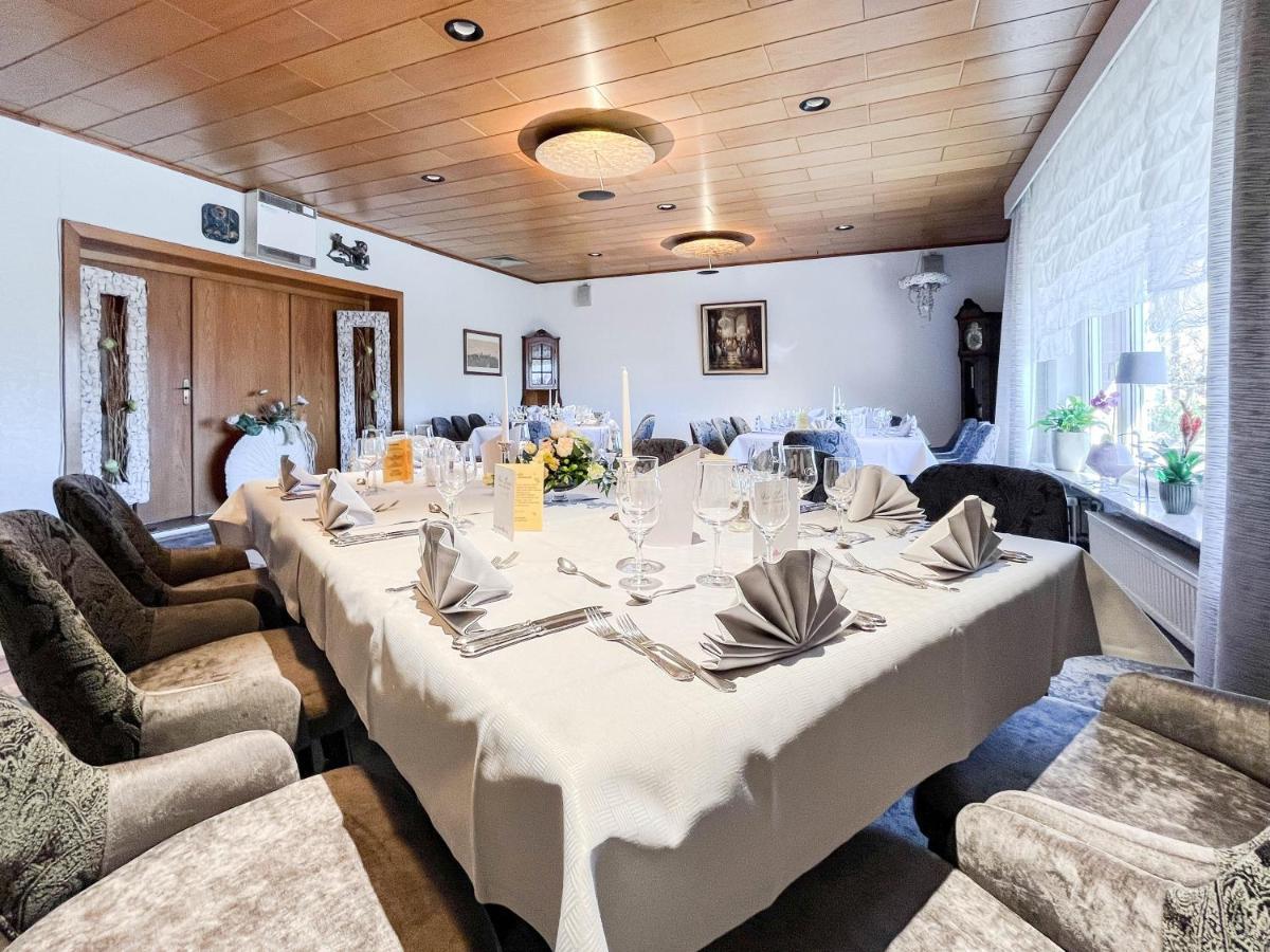 שטאדה Hotel-Restaurant Vier Linden מראה חיצוני תמונה