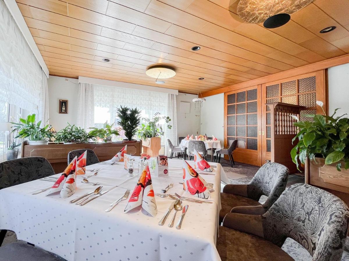 שטאדה Hotel-Restaurant Vier Linden מראה חיצוני תמונה
