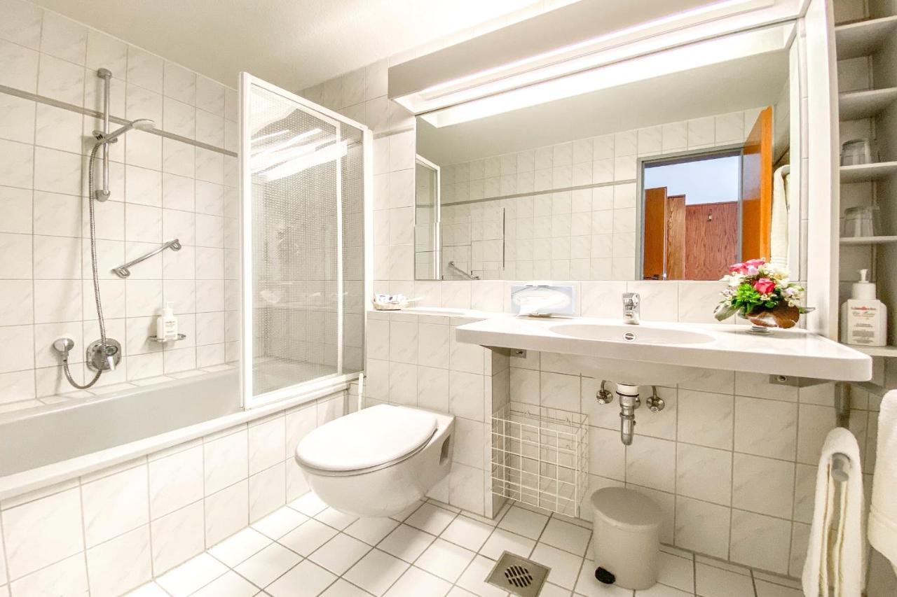 שטאדה Hotel-Restaurant Vier Linden מראה חיצוני תמונה